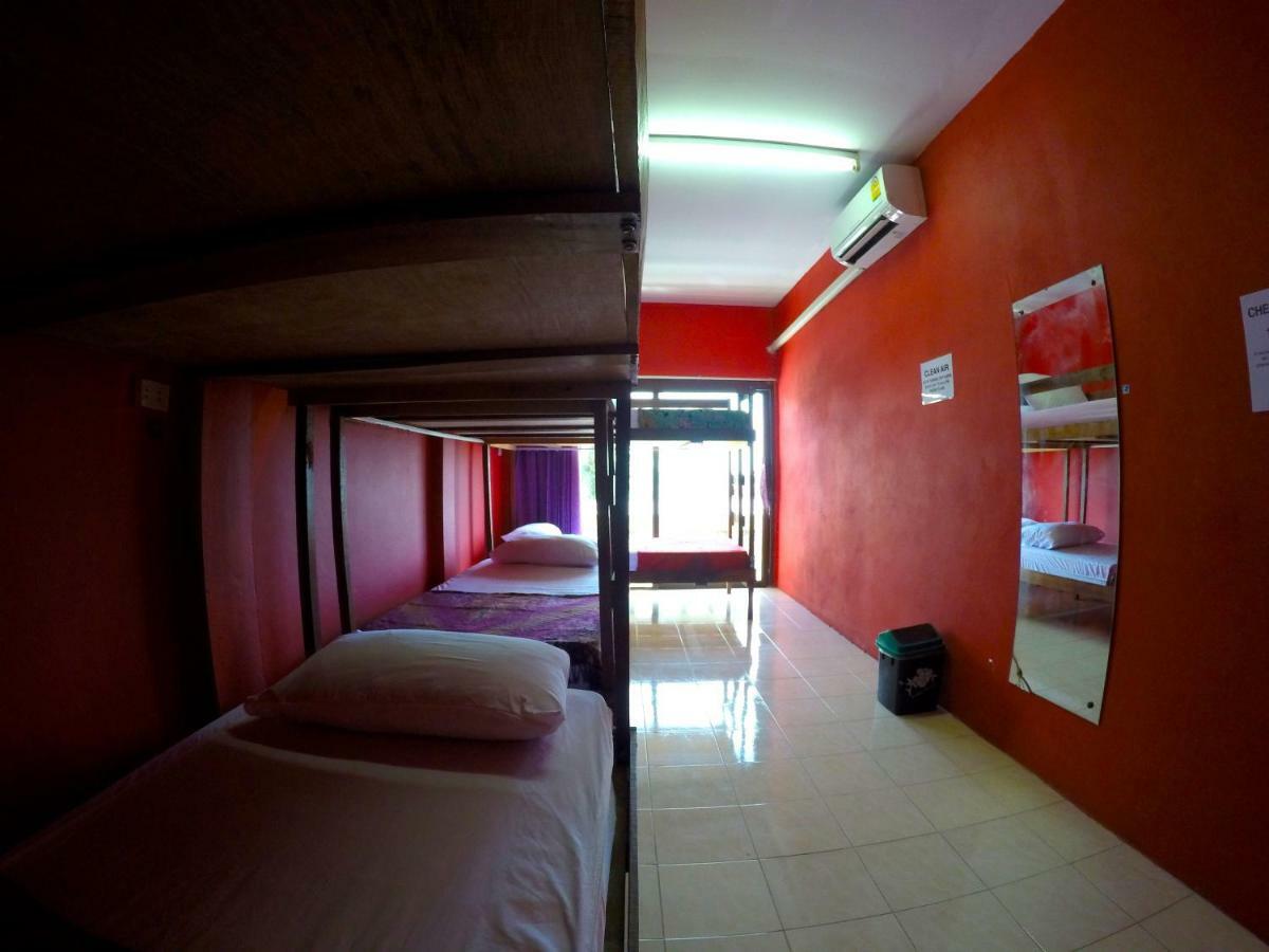 Baan Tai Backpackers Hostel Phangang-sziget Kültér fotó