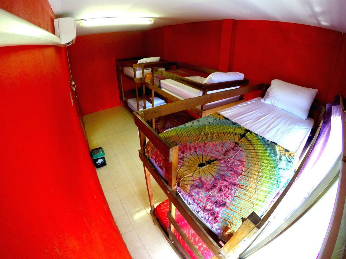 Baan Tai Backpackers Hostel Phangang-sziget Kültér fotó