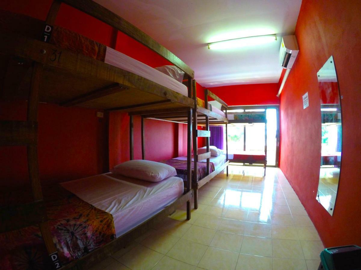 Baan Tai Backpackers Hostel Phangang-sziget Kültér fotó